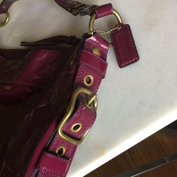 Authentic Coach patent leather plum / purple purse - Picture 11 of 13